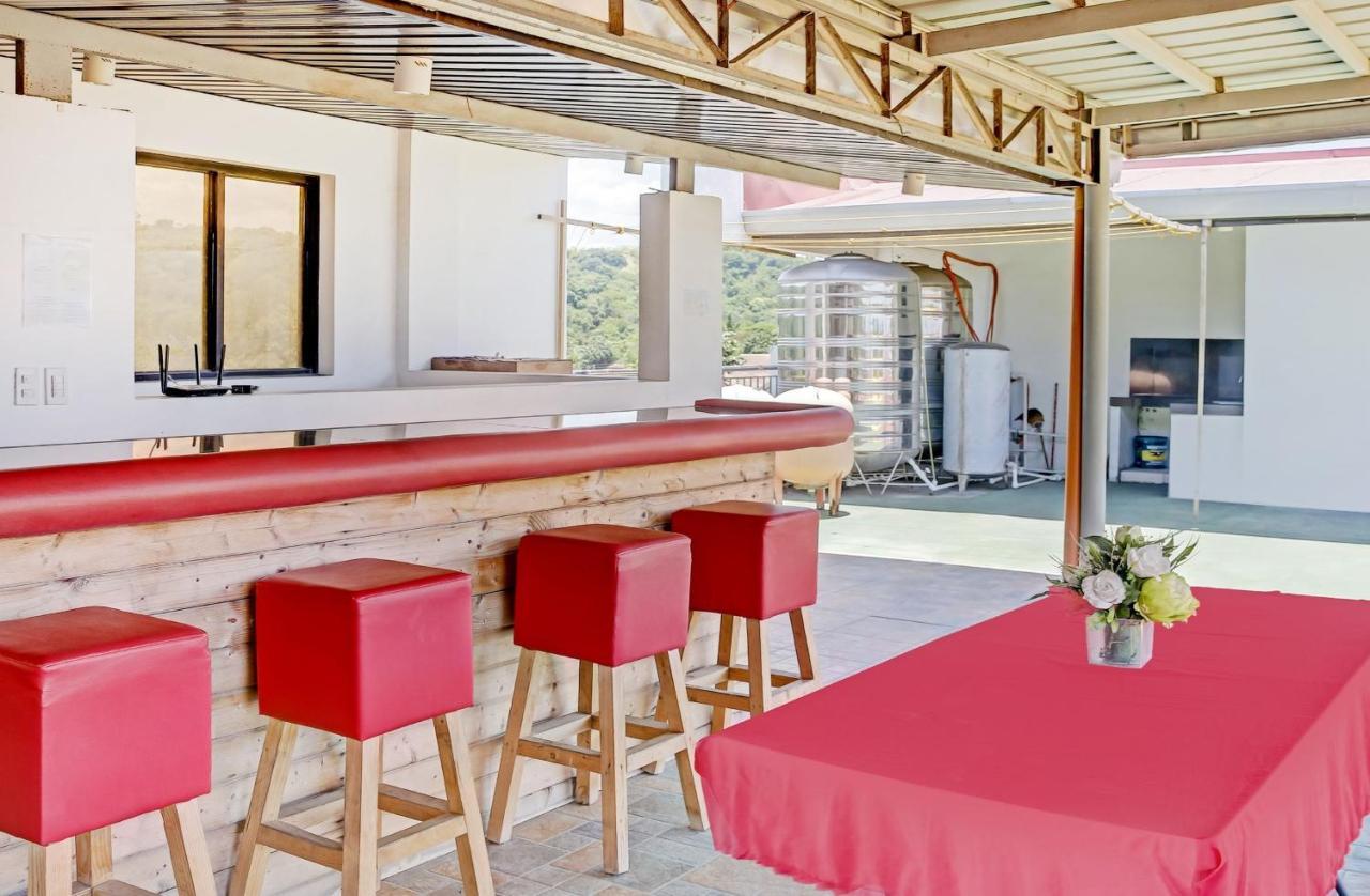 Oyo 869 Jnv Dream Hotel Subic Zewnętrze zdjęcie